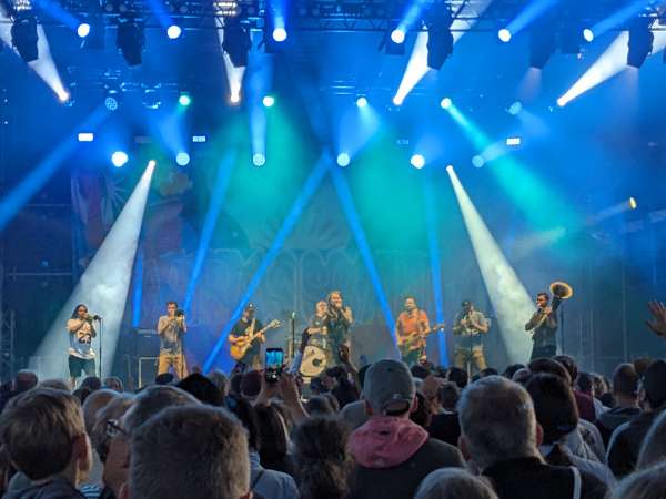 LaBrassBanda auf der Bühne